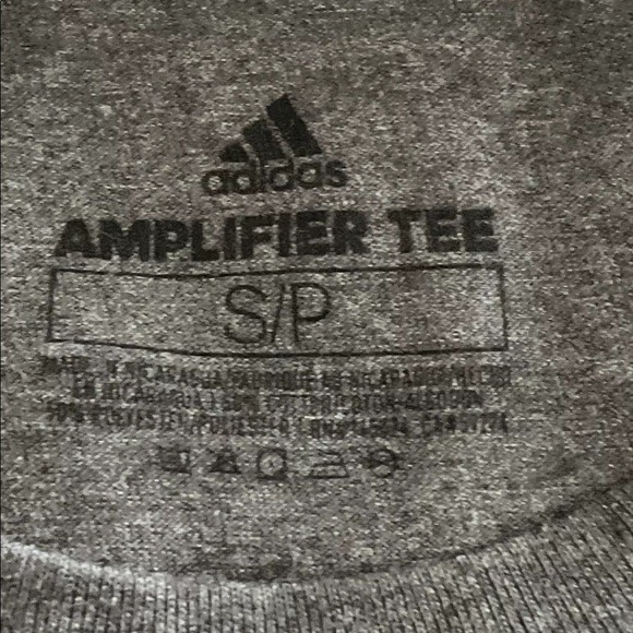 NWT Adidas red Badge of Sport Tee Mens Small - Picture 5 of 7